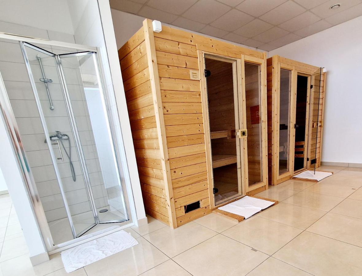 Residence-Apartment-Giuliano-Punta Skala, ペトルチャネ エクステリア 写真