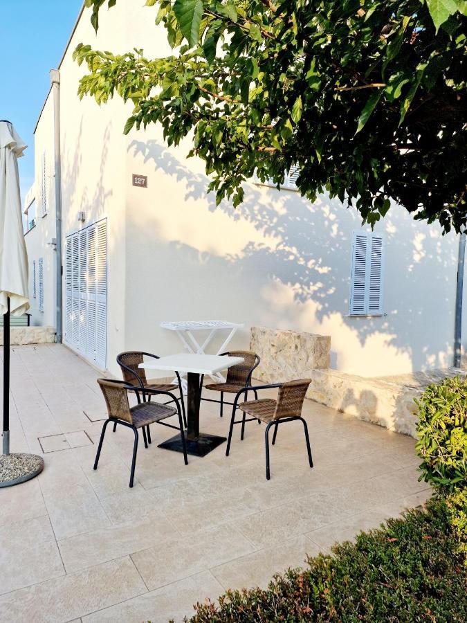 Residence-Apartment-Giuliano-Punta Skala, ペトルチャネ エクステリア 写真