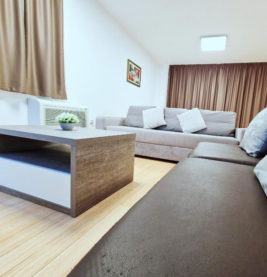 Residence-Apartment-Giuliano-Punta Skala, ペトルチャネ エクステリア 写真