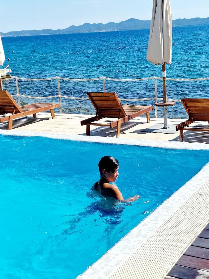 Residence-Apartment-Giuliano-Punta Skala, ペトルチャネ エクステリア 写真