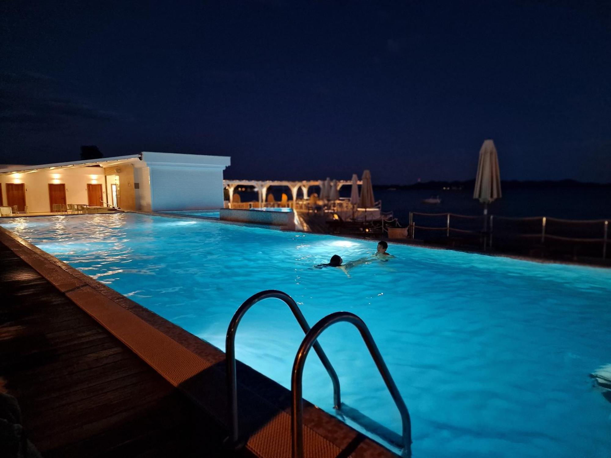 Residence-Apartment-Giuliano-Punta Skala, ペトルチャネ エクステリア 写真