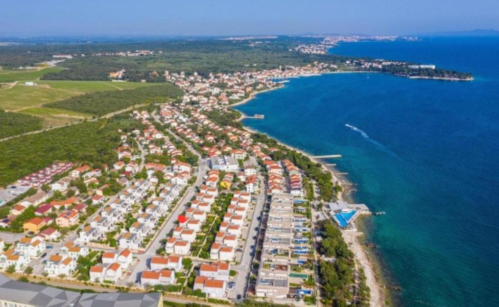 Residence-Apartment-Giuliano-Punta Skala, ペトルチャネ エクステリア 写真