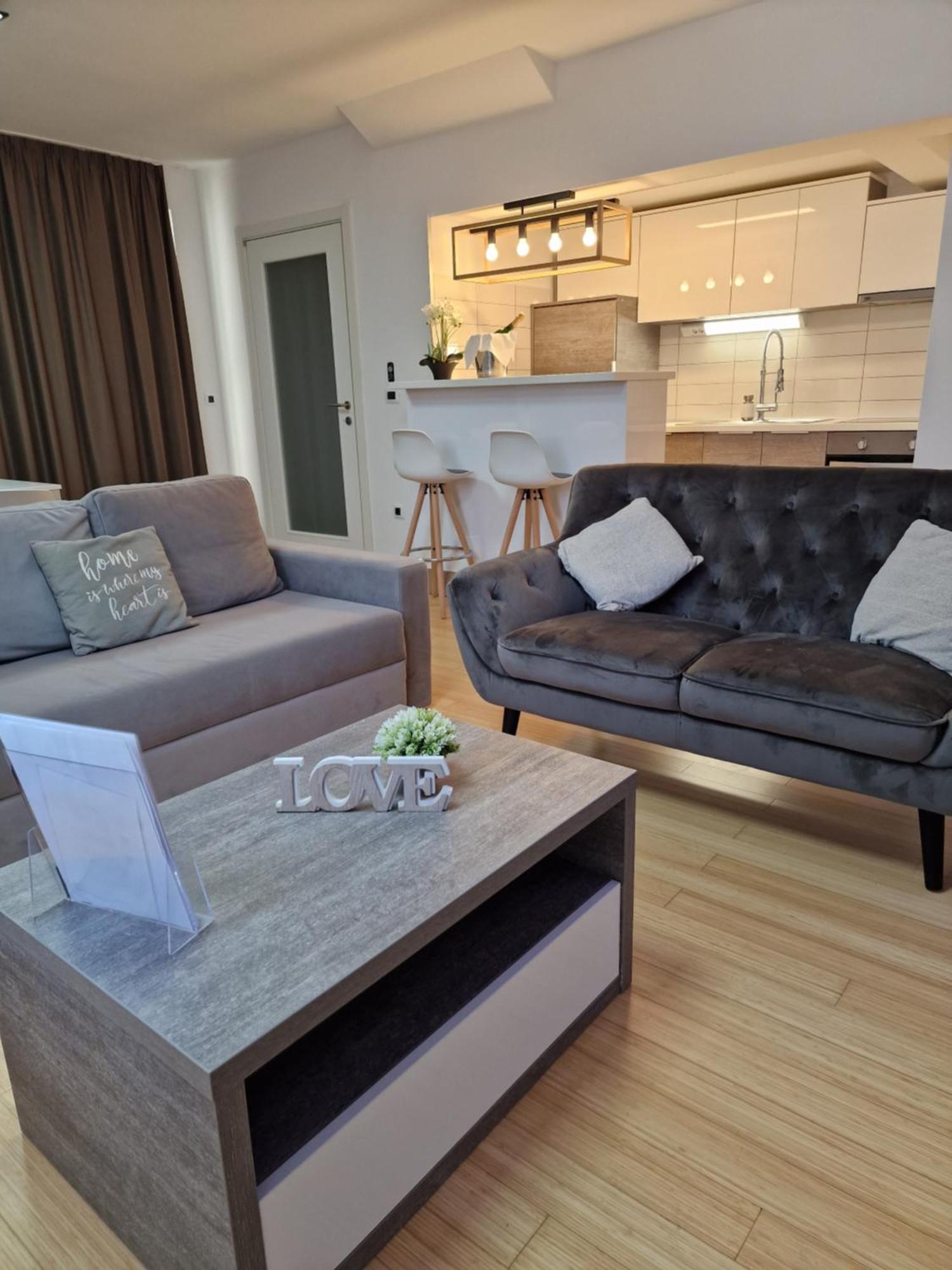 Residence-Apartment-Giuliano-Punta Skala, ペトルチャネ エクステリア 写真