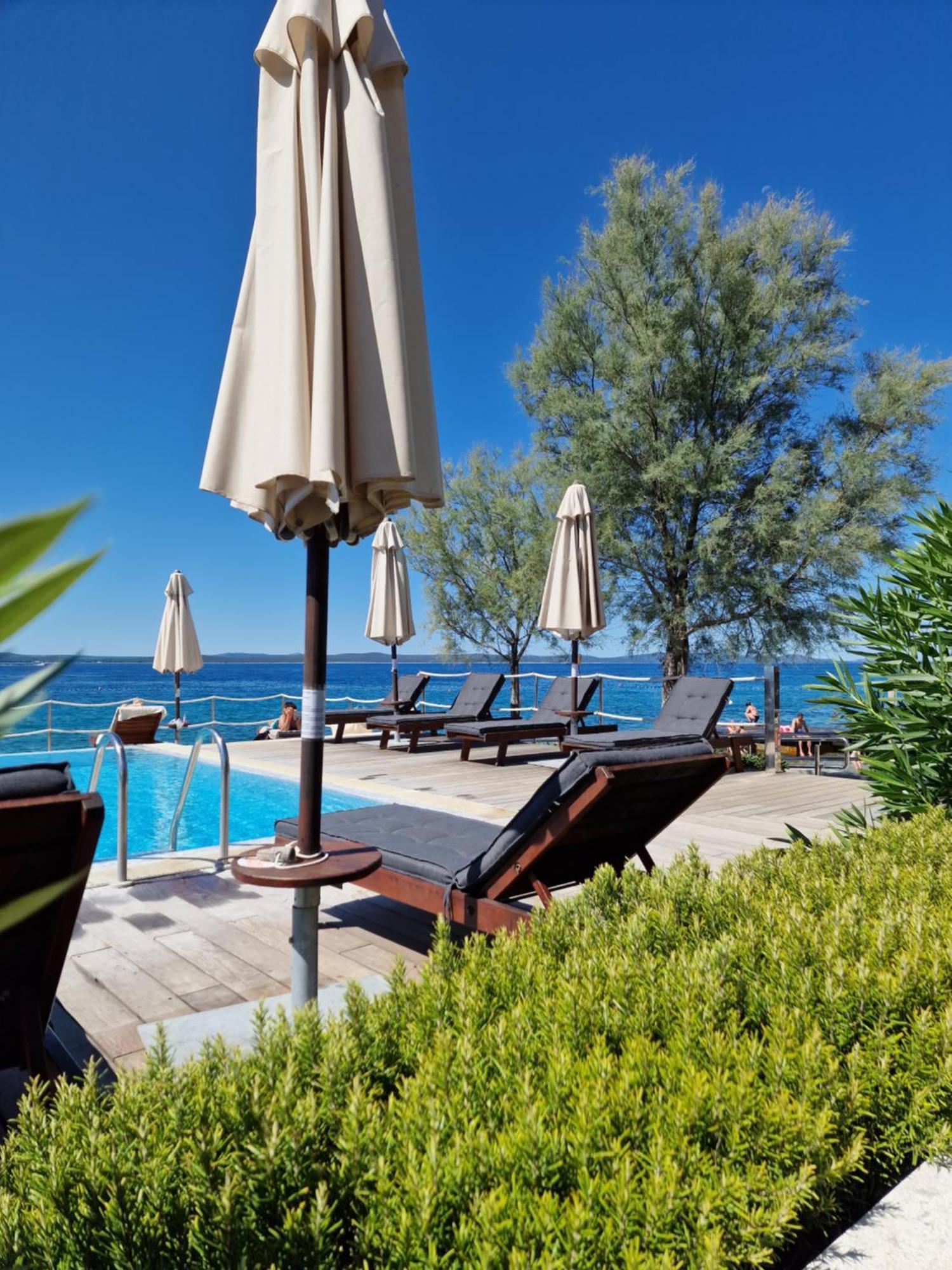 Residence-Apartment-Giuliano-Punta Skala, ペトルチャネ エクステリア 写真